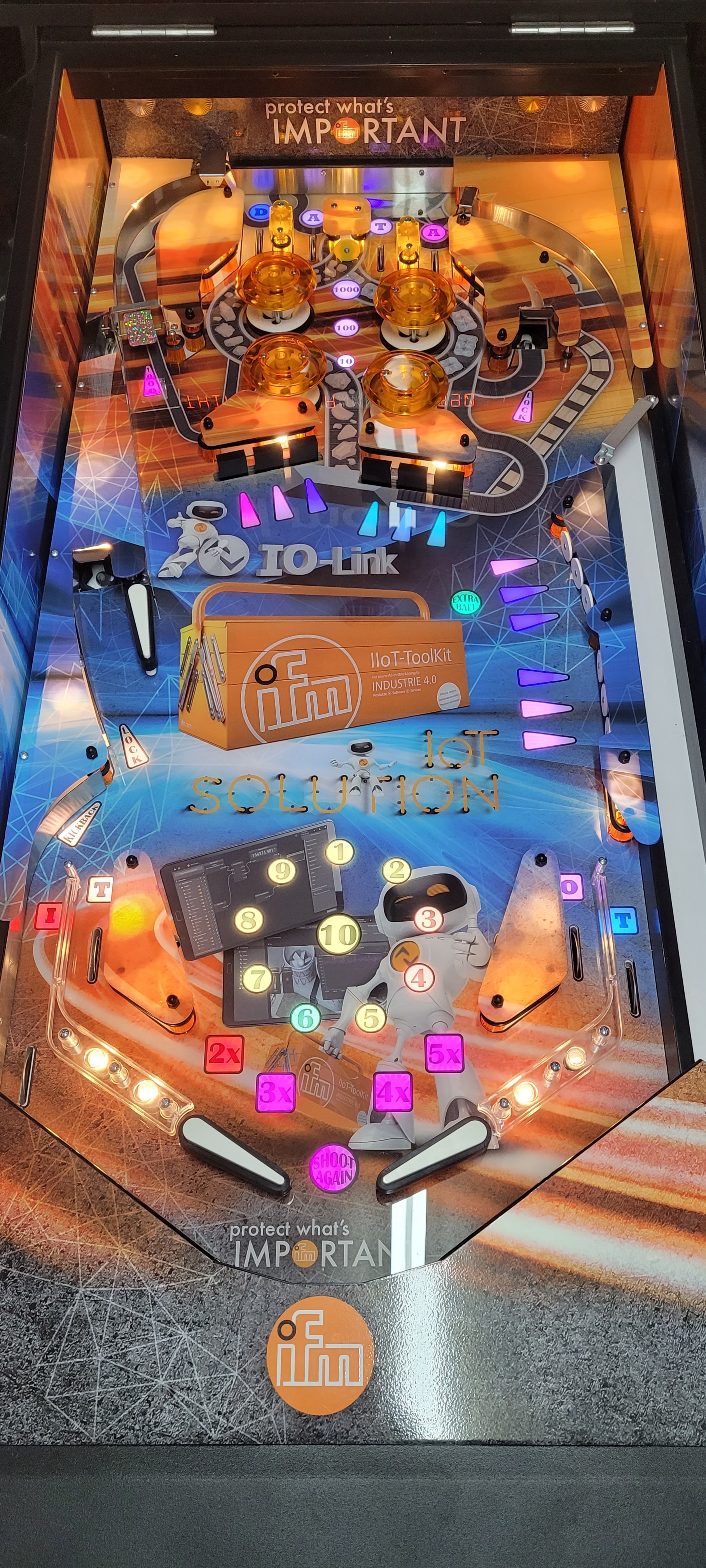 ifm efector Custom Pinball Game