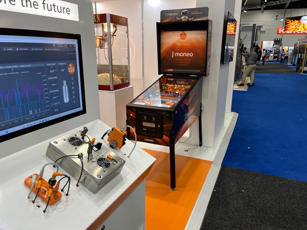 ifm efector Custom Pinball Game at Trade Show